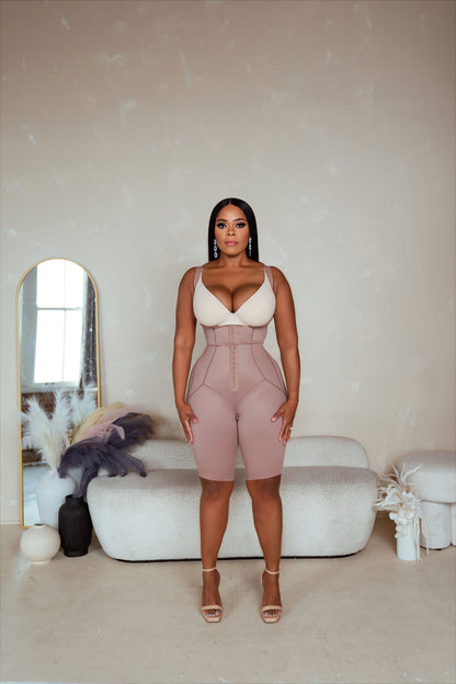 HOURGLASS SCULPTING BODYSUIT